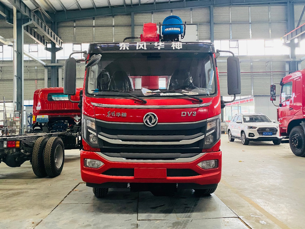 國六東風DV3新飛工8噸四節(jié)直臂吊機隨車吊