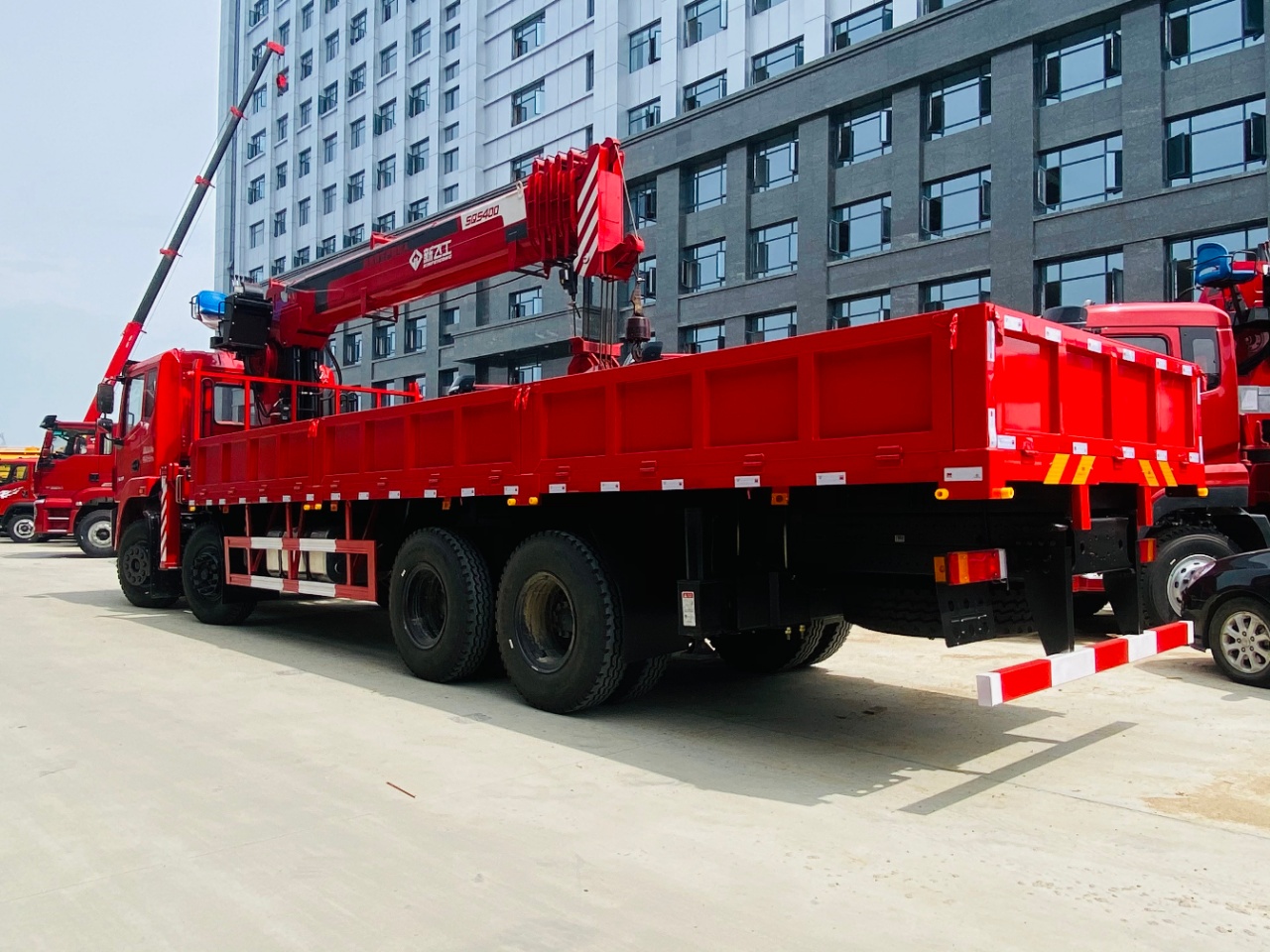 國六東風(fēng)錦程V6前四后八新飛工14噸五節(jié)臂吊機隨車吊